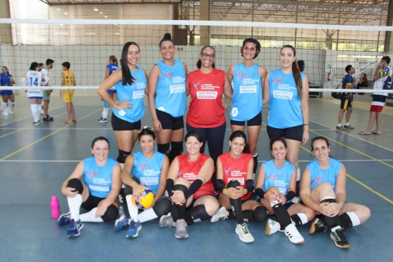 Time de futebol feminino da OAB-GO realiza jogo de apresentação