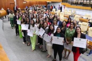 Advogadas são homenageadas pela Câmara Municipal de Goiânia