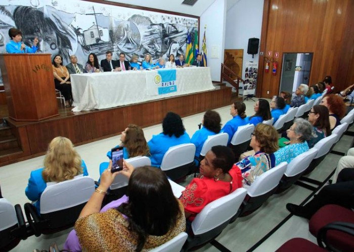 OAB-GO PARTICIPA DA POSSE DE ACADÊMICAS NA ACADEMIA FEMININA DE LETRAS E ARTES DE GOIÁS