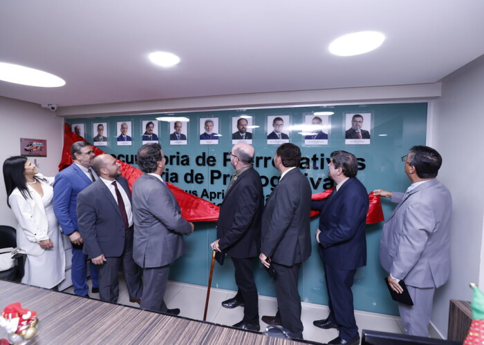 Reconhecimento OAB-GO: TED e CDP homenageiam seus ex-presidentes com entrega de placas e inauguração de galeria de fotos