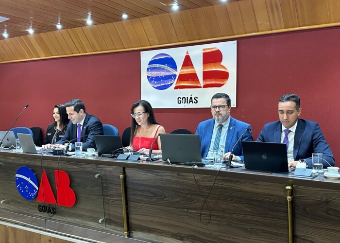 Posse administrativa dos(as) conselheiros(as) seccionais marca 1ª Sessão Extraordinária do Conselho Pleno da OAB-GO