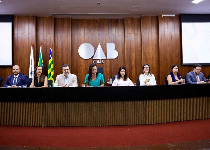 Diretores de 43 comissões da OAB-GO tomam posse